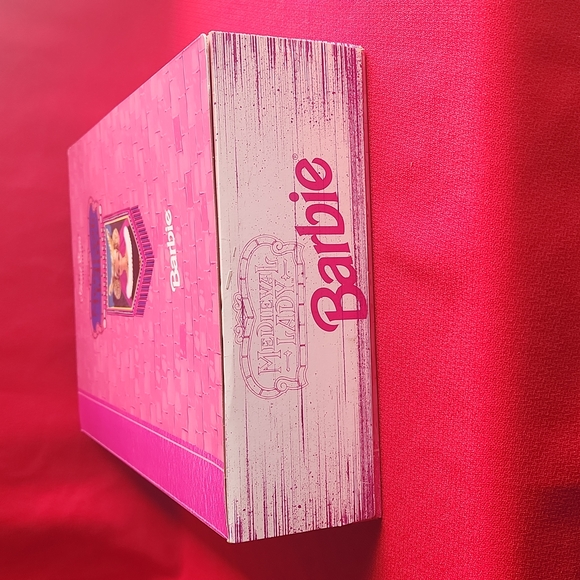 Vintage Barbie Midieval Lady - Picture 5 of 8